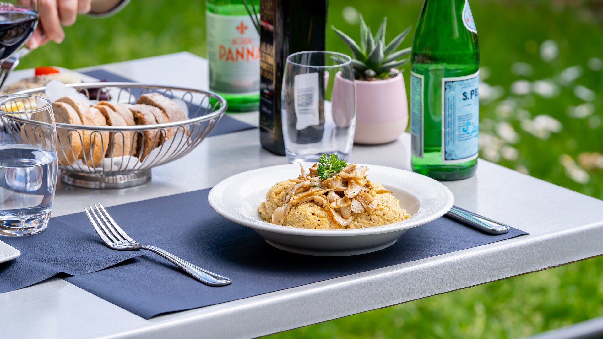 Polenta mit Pilzen, Restaurant Il Castagno in Mugena, Tessin