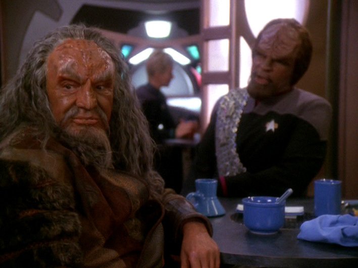 DS9 7.07 "Once More Into the Breach"