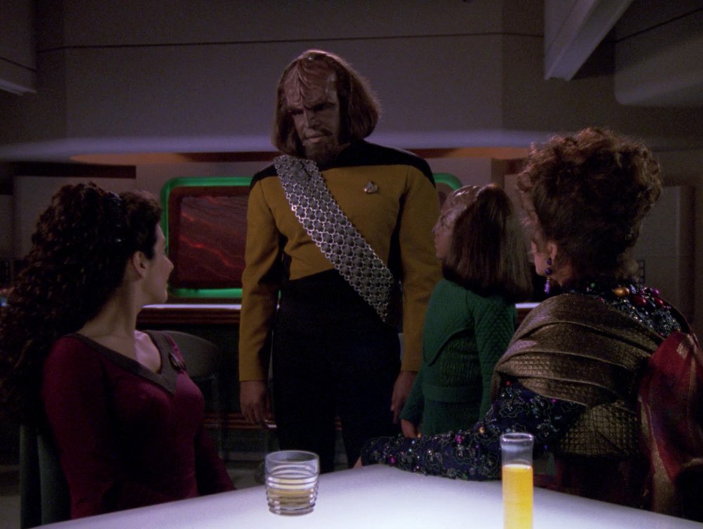 TNG 5.20 "Cost of Living"