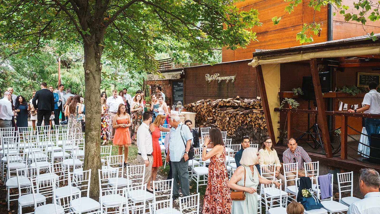 Anna és Tamás_Café Ponyvaregény-104_websize.jpg