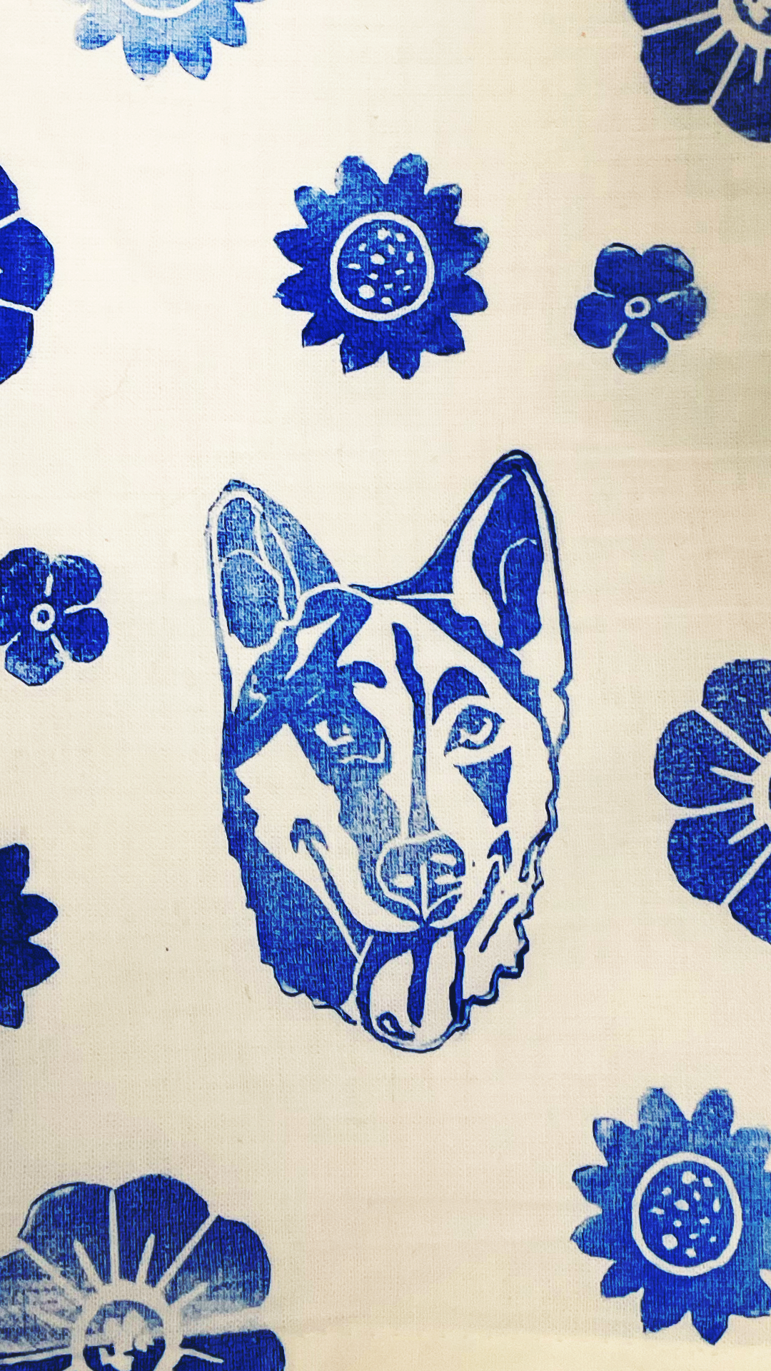 HUSKY TOWEL.png