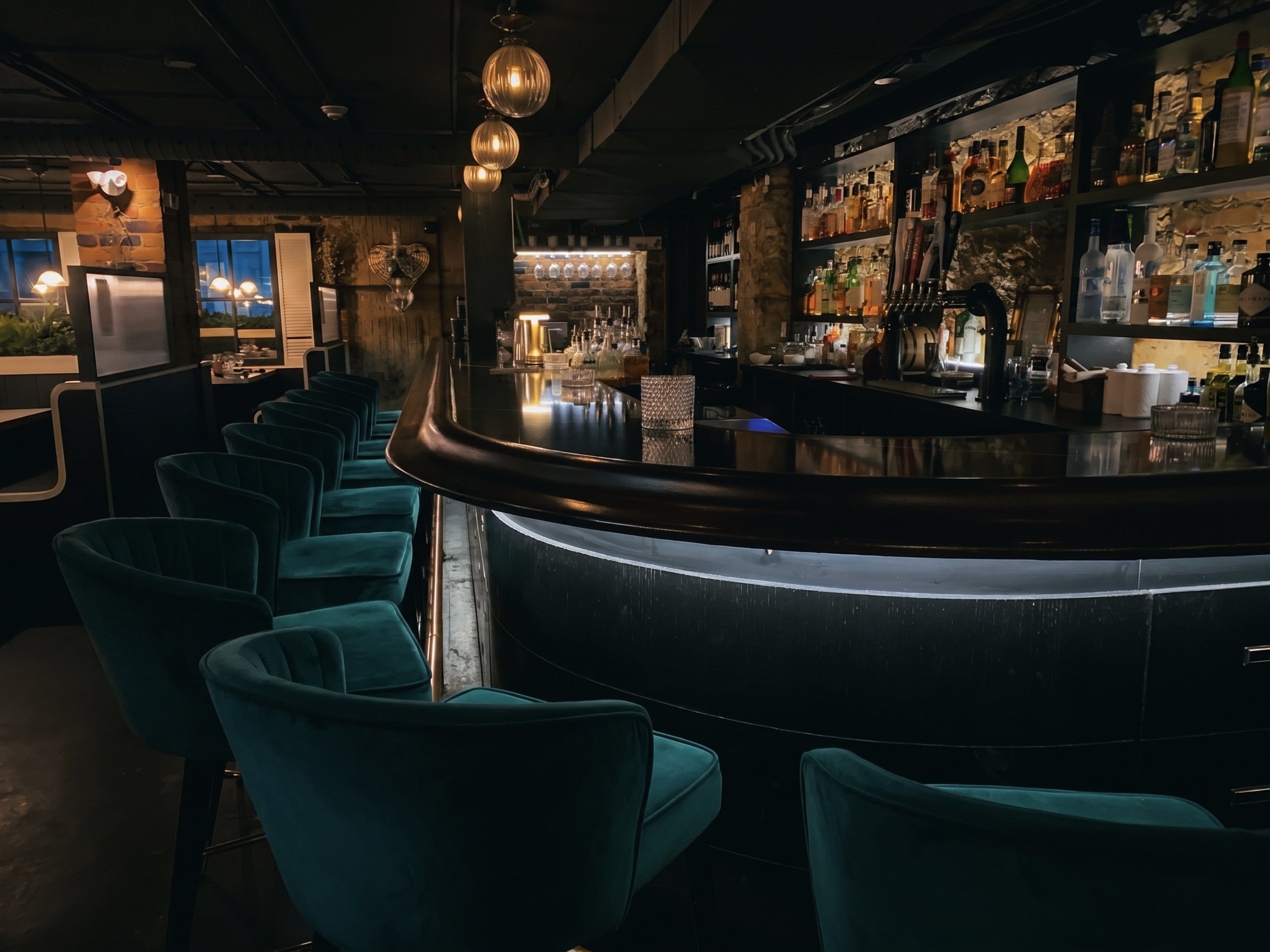 APO-speakeasy-mainbar-apothecarypg.jpg