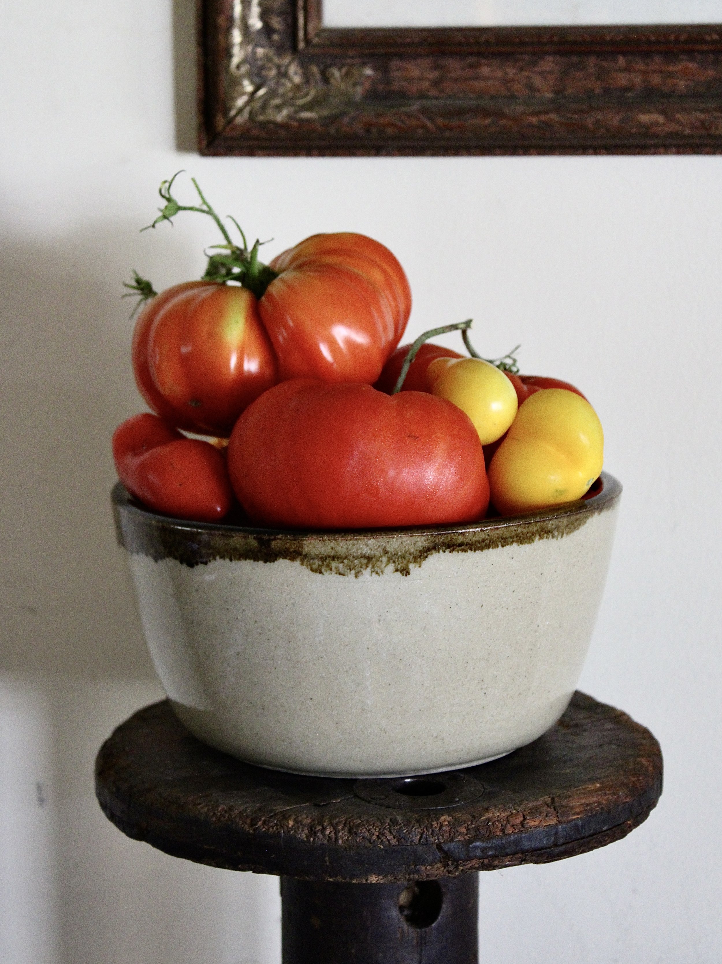 Brown Drip Rim Bowl (small)