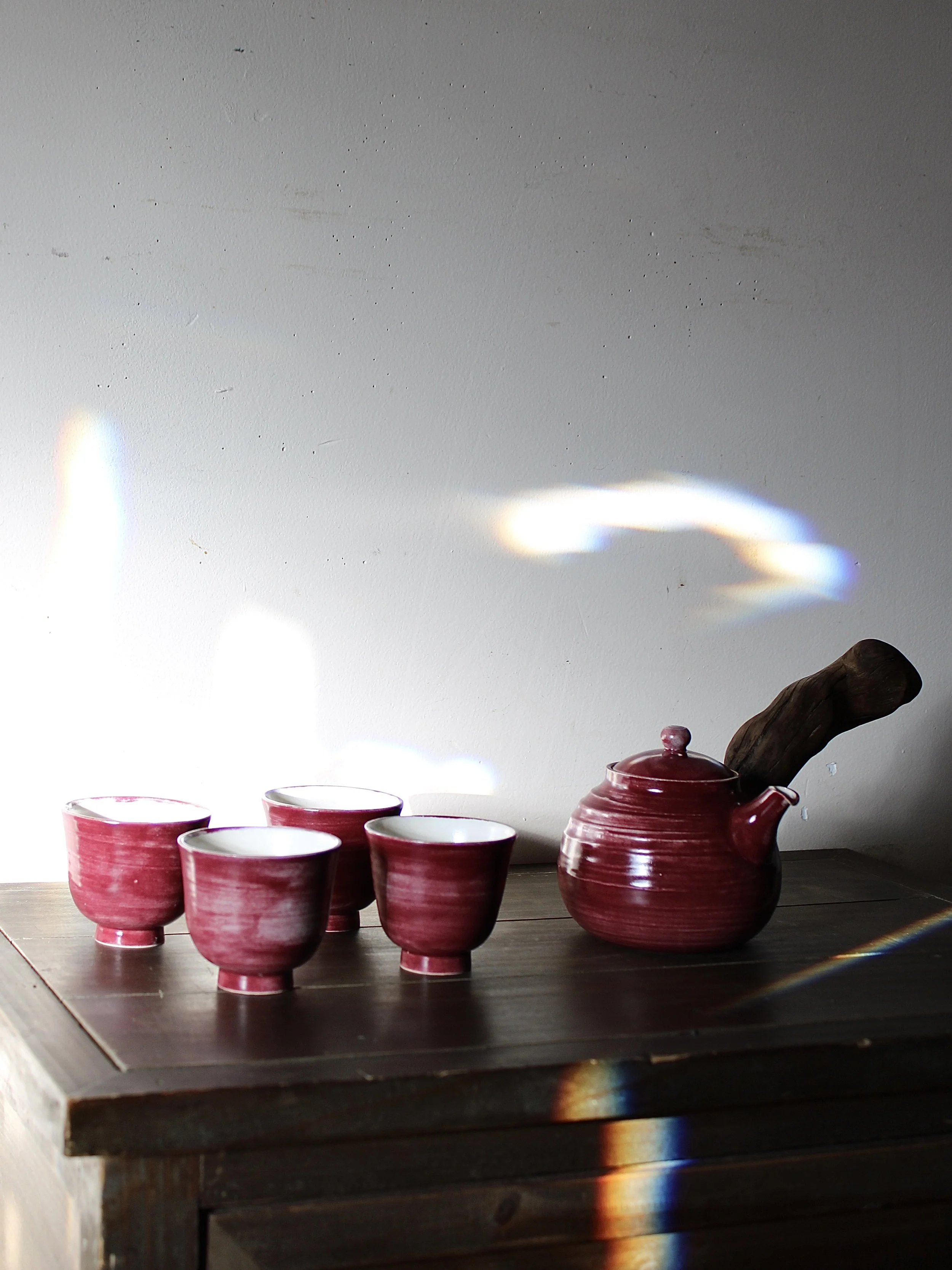 Teapot and set of 4 tulip cups