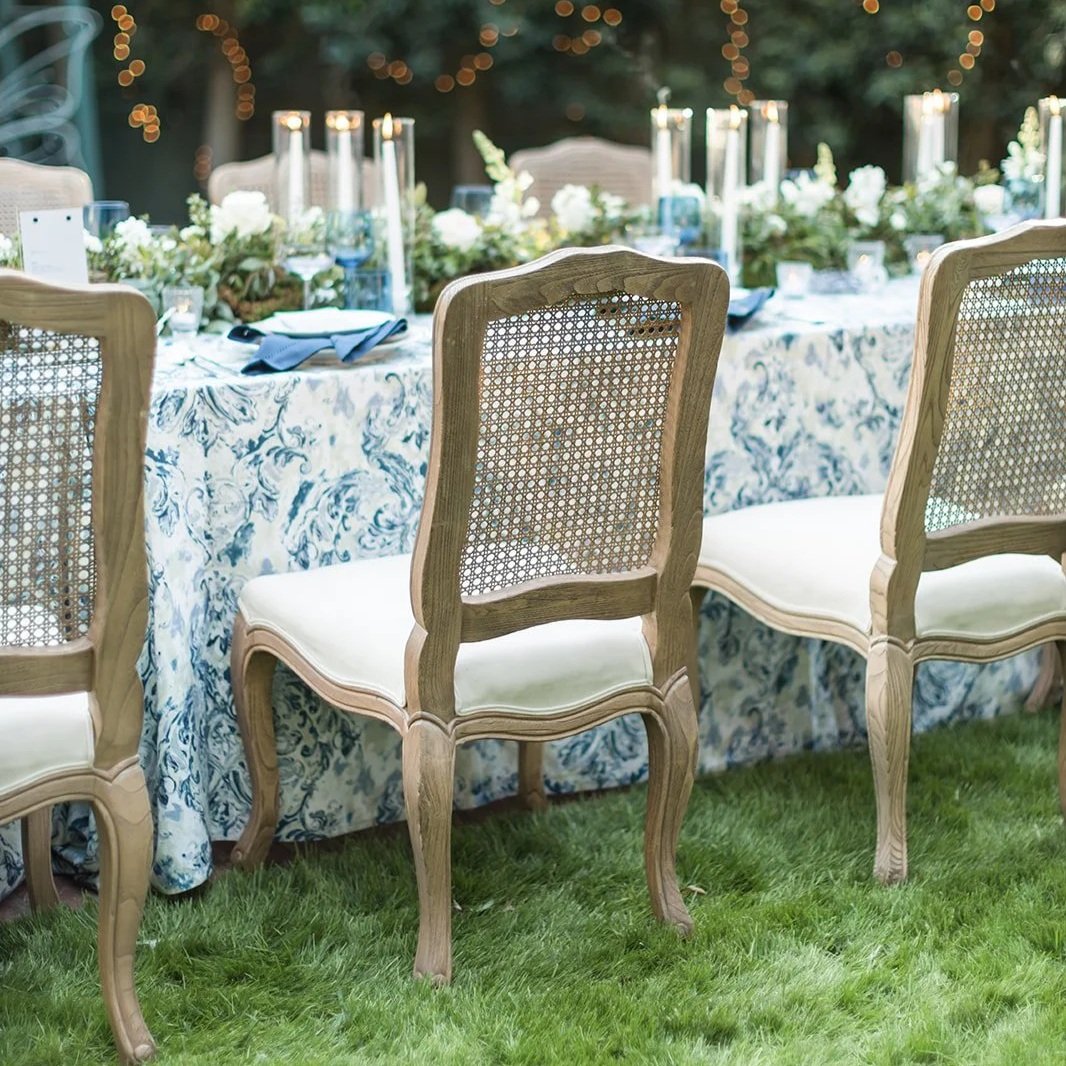 Vintage Bridgerton-Inspired Styled Shoot