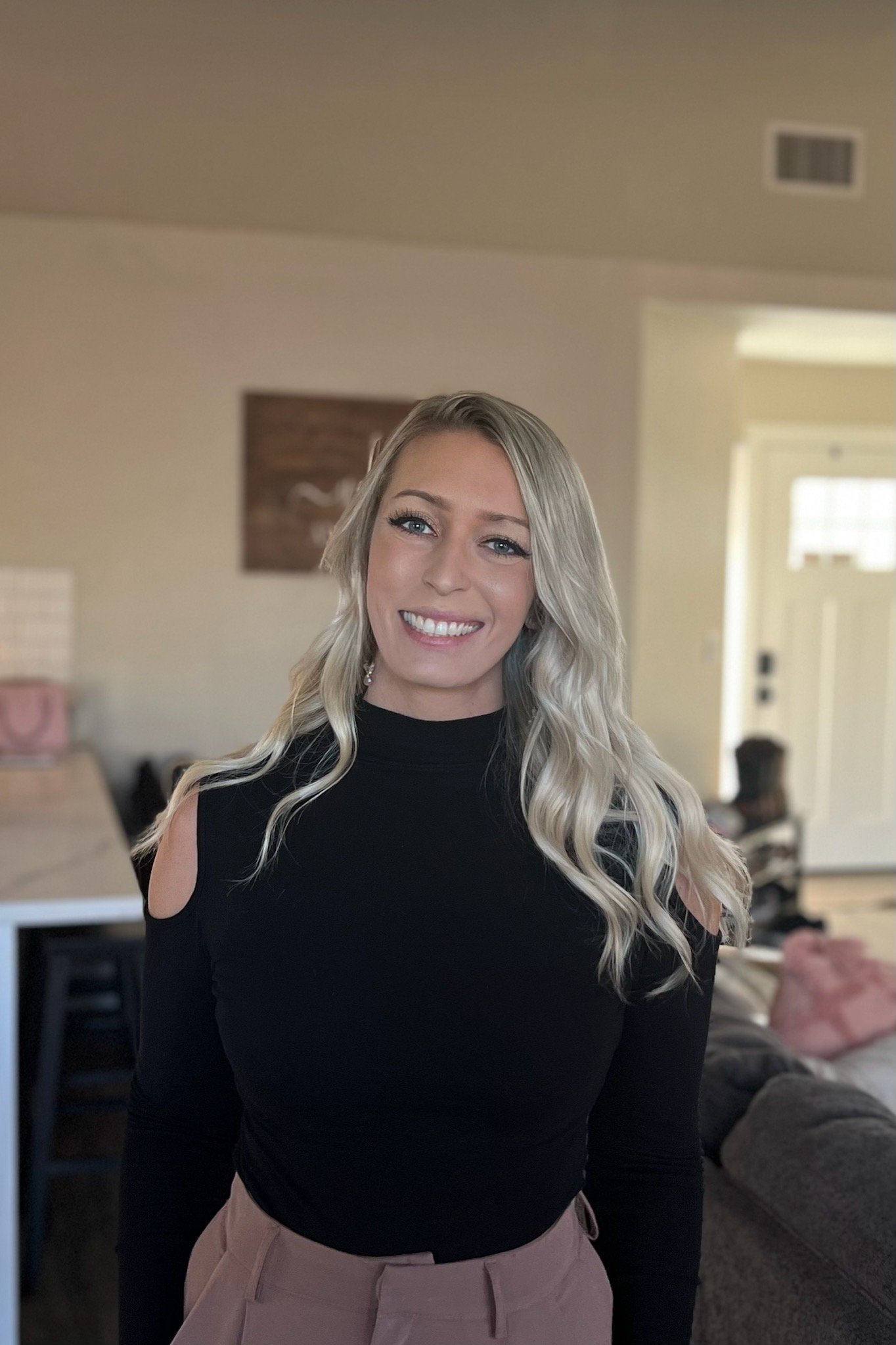 About Hannah | Therapist in San Diego | Whole Wellness Therapy
