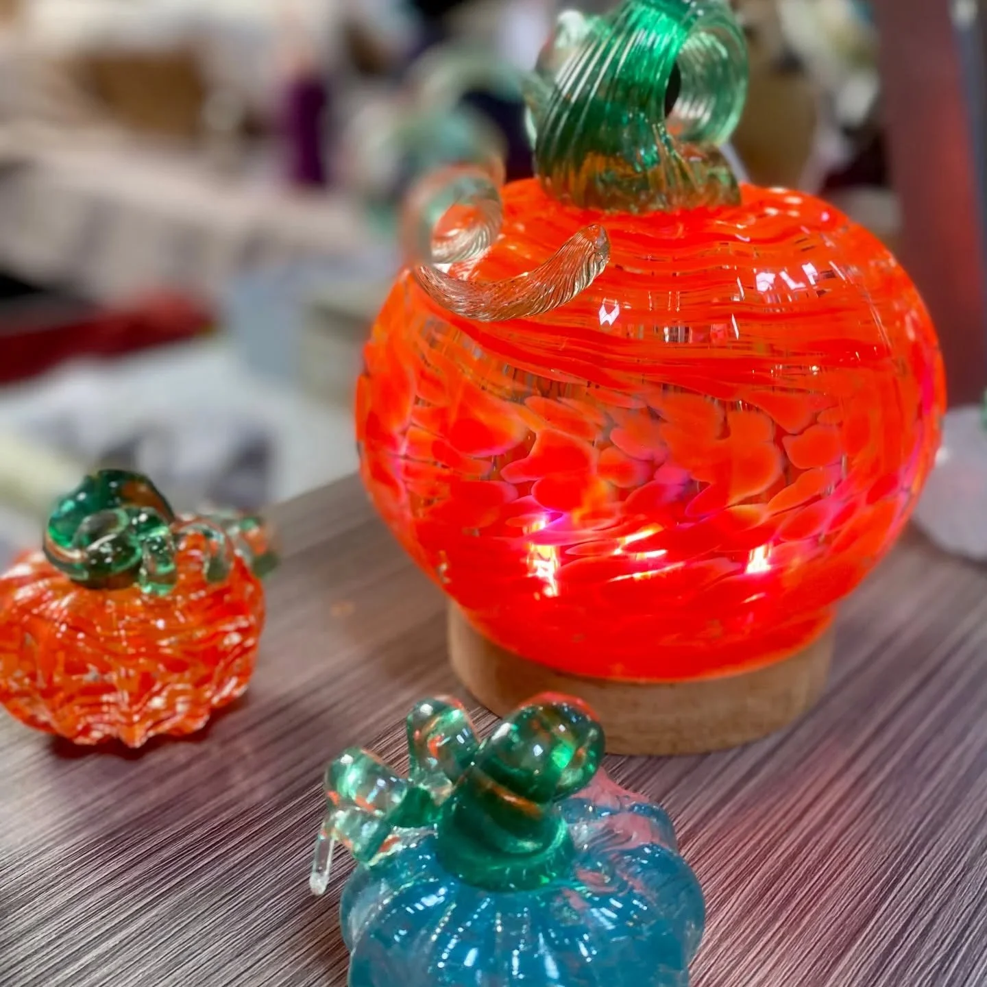 Have your pick of pumpkins at Crystals Customs at the Cooperstown Farmers' Market and enjoy the hand blown glass creations for years to come.

#pumpkins #farmersmarket #cooperstownfarmersmarket #handblownglass #locallymade