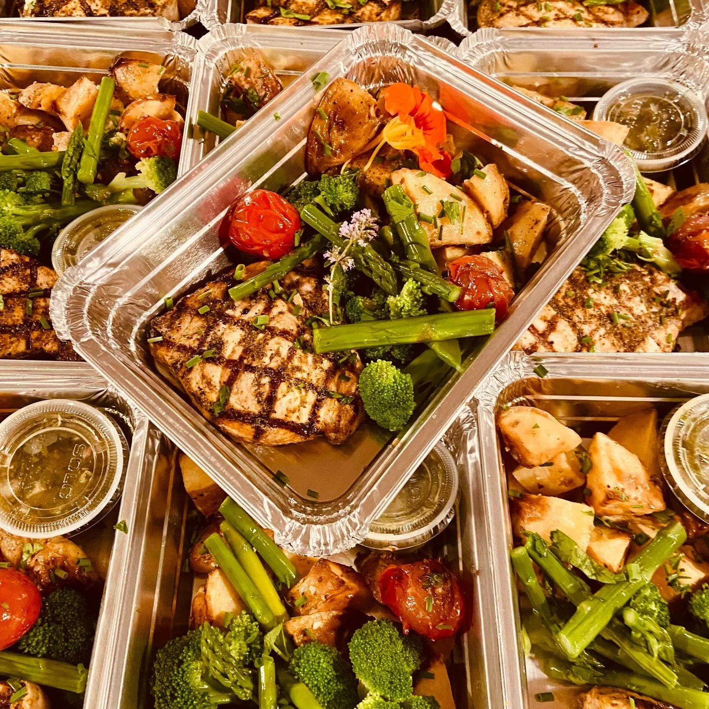 Great news! The Horned Dorset Inn returns to the Farmers' Market this Saturday, May 2. They offer a seasonal weekly menu of freshly prepared, ready to eat or reheat, gourmet appetizers, entrees, sides and desserts. Dishes are available for pre-order 