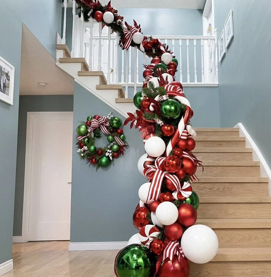 hallway garland.jpg