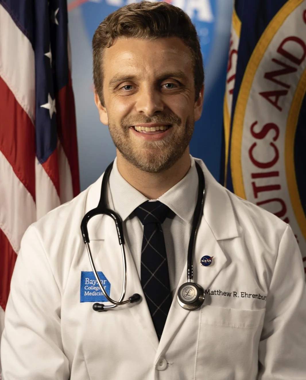  Matthew Ehrenburg - MD/PhD student
  
 Off-topic science interest: Space medicine, neuroethology, functional neurosurgery, and all things Alpheidae (pistol shrimp).
 
Hobbies: Non-fiction reading/writing, re-listening to all of the Soulquarians disc