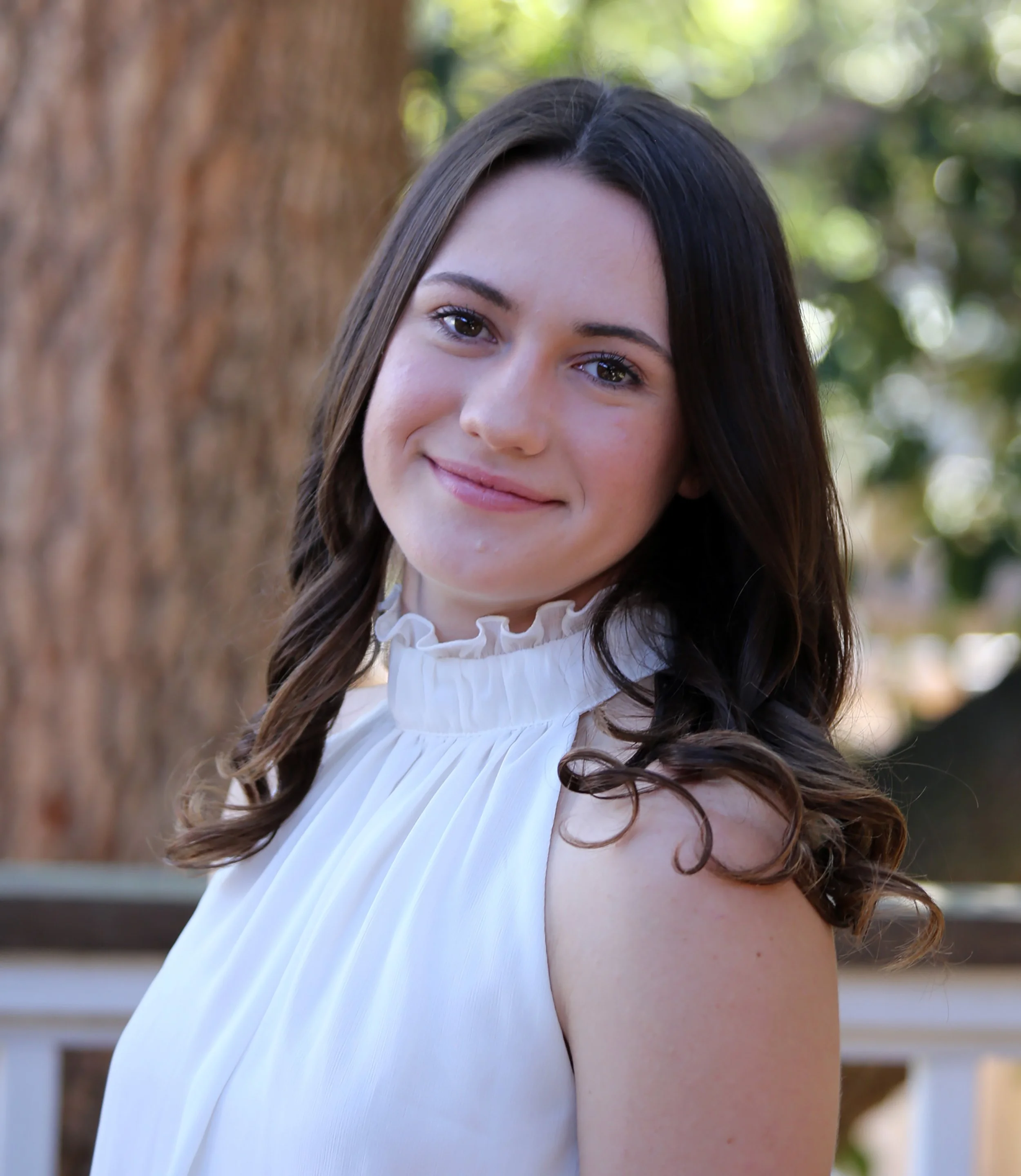  Cici Calhoun - undergraduate researcher   
Off-topic science interests: nanotechnology and social psychology  
Hobbies: Running (a member of Rice Track and Field!), dancing, climbing, and bobbin lace. She can really make lace! 