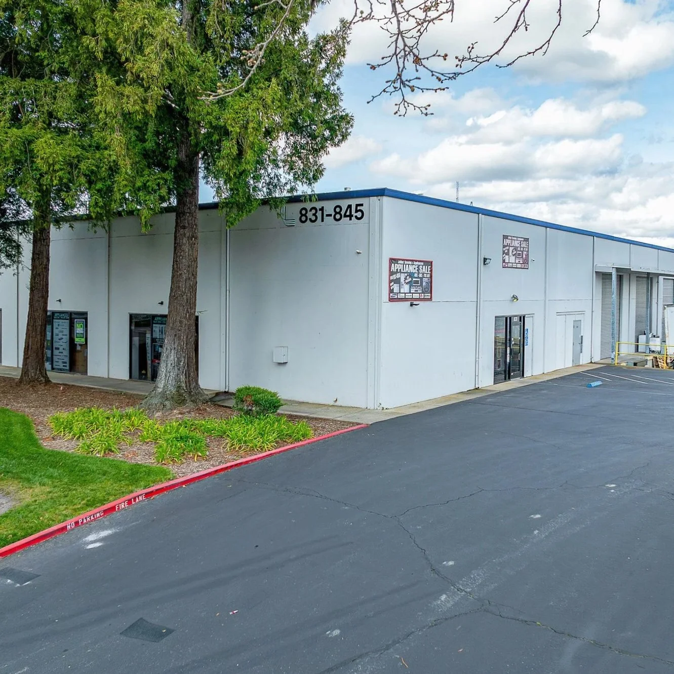 831-845+N+Market.jpg