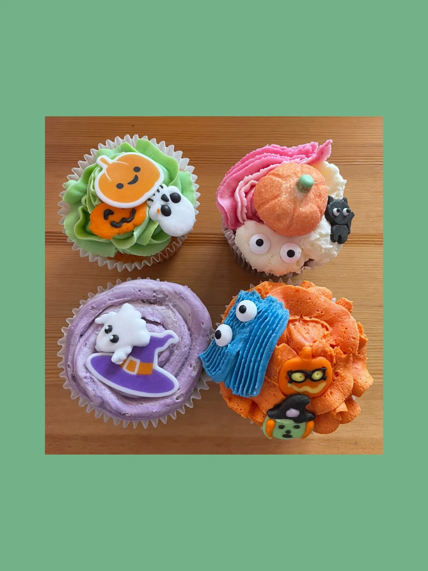 Today&rsquo;s reminder that it really does take a village 🧁

Our favourite local caf&eacute; hosted a Halloween cupcake decorating morning and seeing my daughter there with her friends, covered in icing and giggles, felt like a small but mighty mome