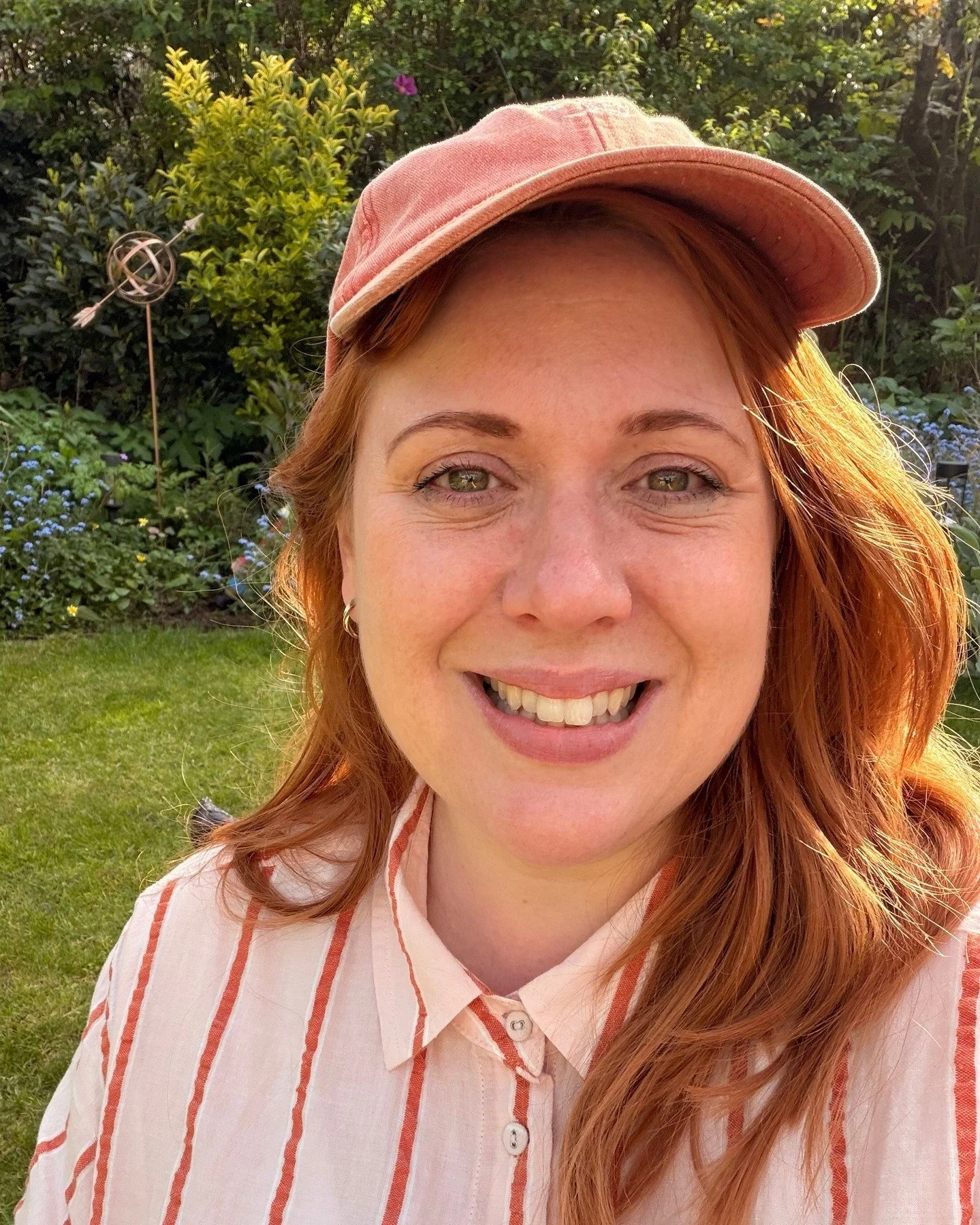 This week I started coaching a charity freelancer who has been holding far more than they agreed to for a very long time.

You name the hat, she's wearing it. Consultant. Strategist. Fundraising. Doer. Sounding board. Project manager. Fixer. Extra pa