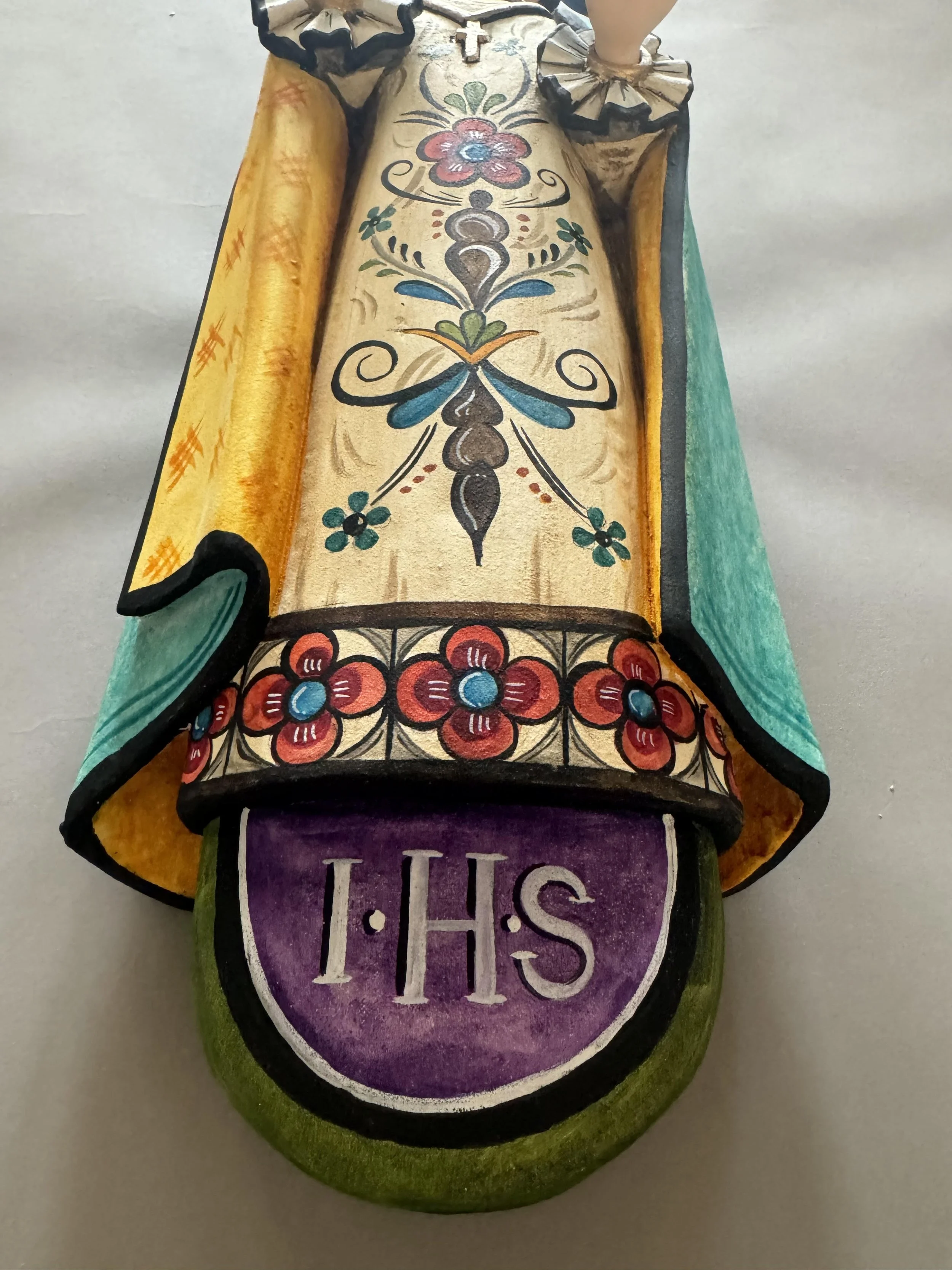 Santo Nino De Praga Detail 