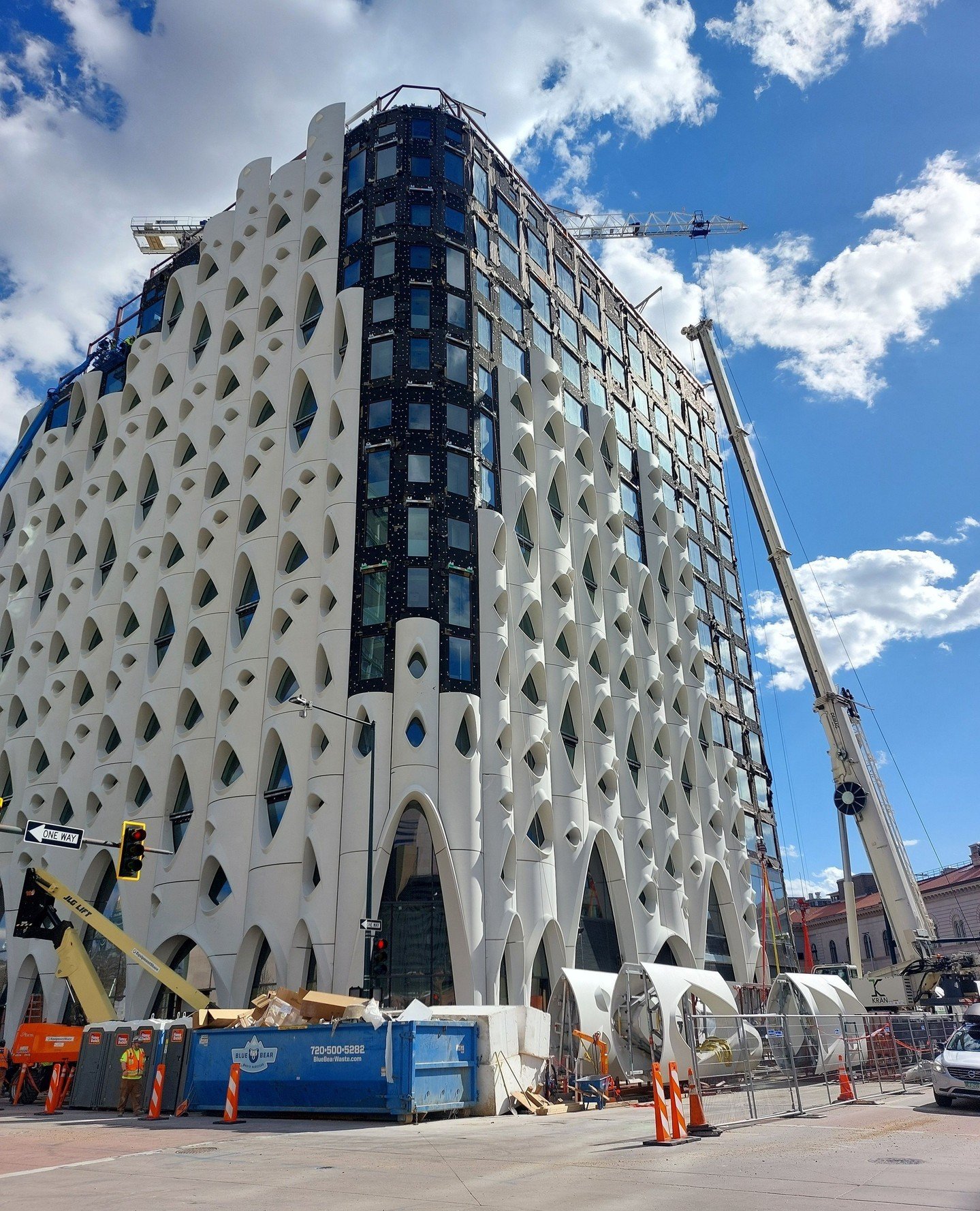 #FacadeFriday Populus Hotel facade is almost complete! A project we're collaborating with @studiogang | Thank you Mere for the progress shot!⁠ #denver