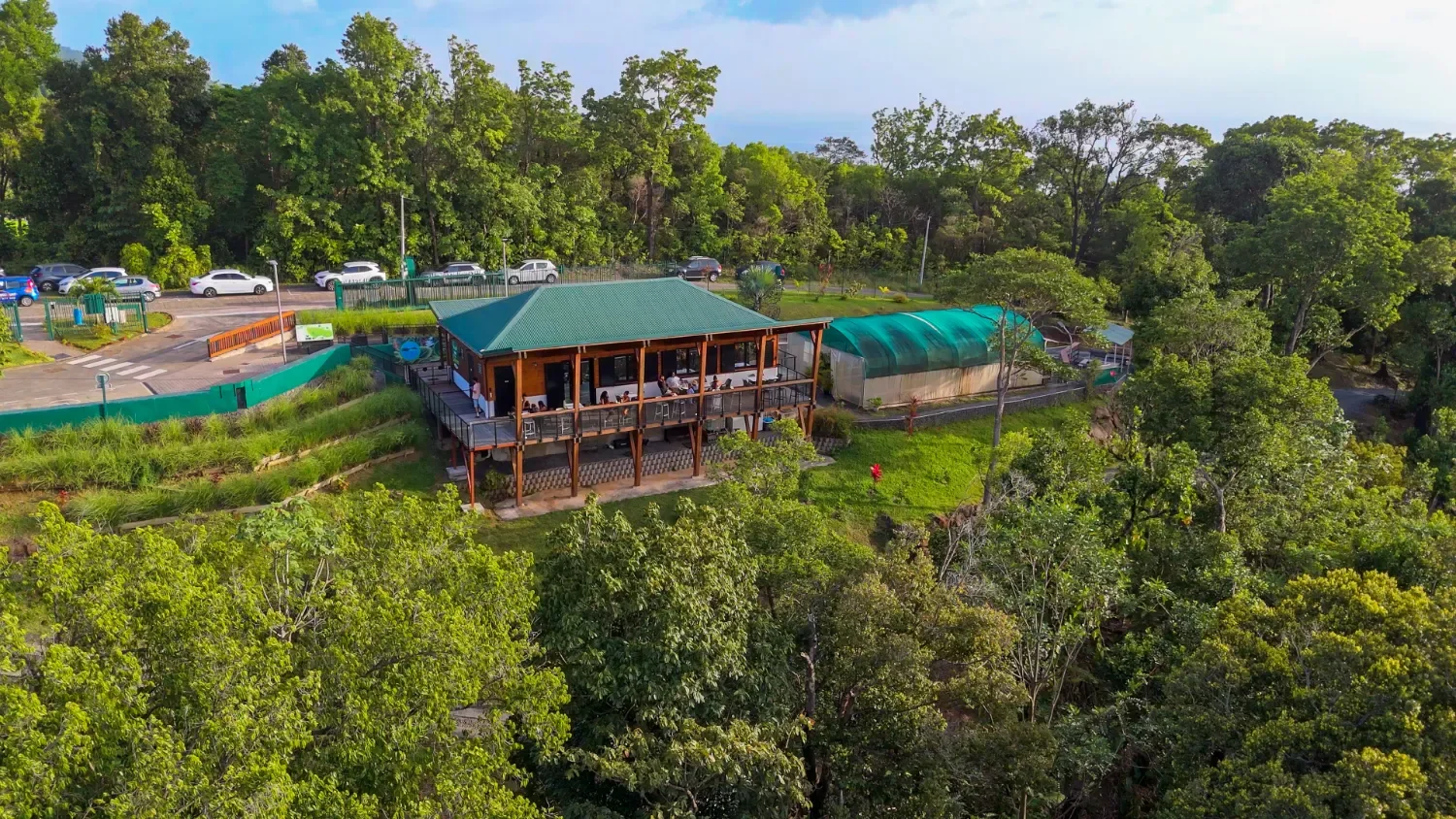 Parc de la Source-vue drone-compresse.webp