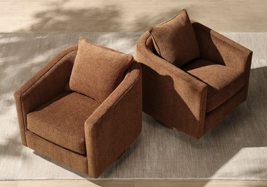 Laguna Vendo: Burton James

Comfort that moves with you.

The Ally Swivel Chair by @burtonjamesinc offers effortless versatility&mdash;available with a wood base or sleek metal veneer, balancing flexibility with refined design.