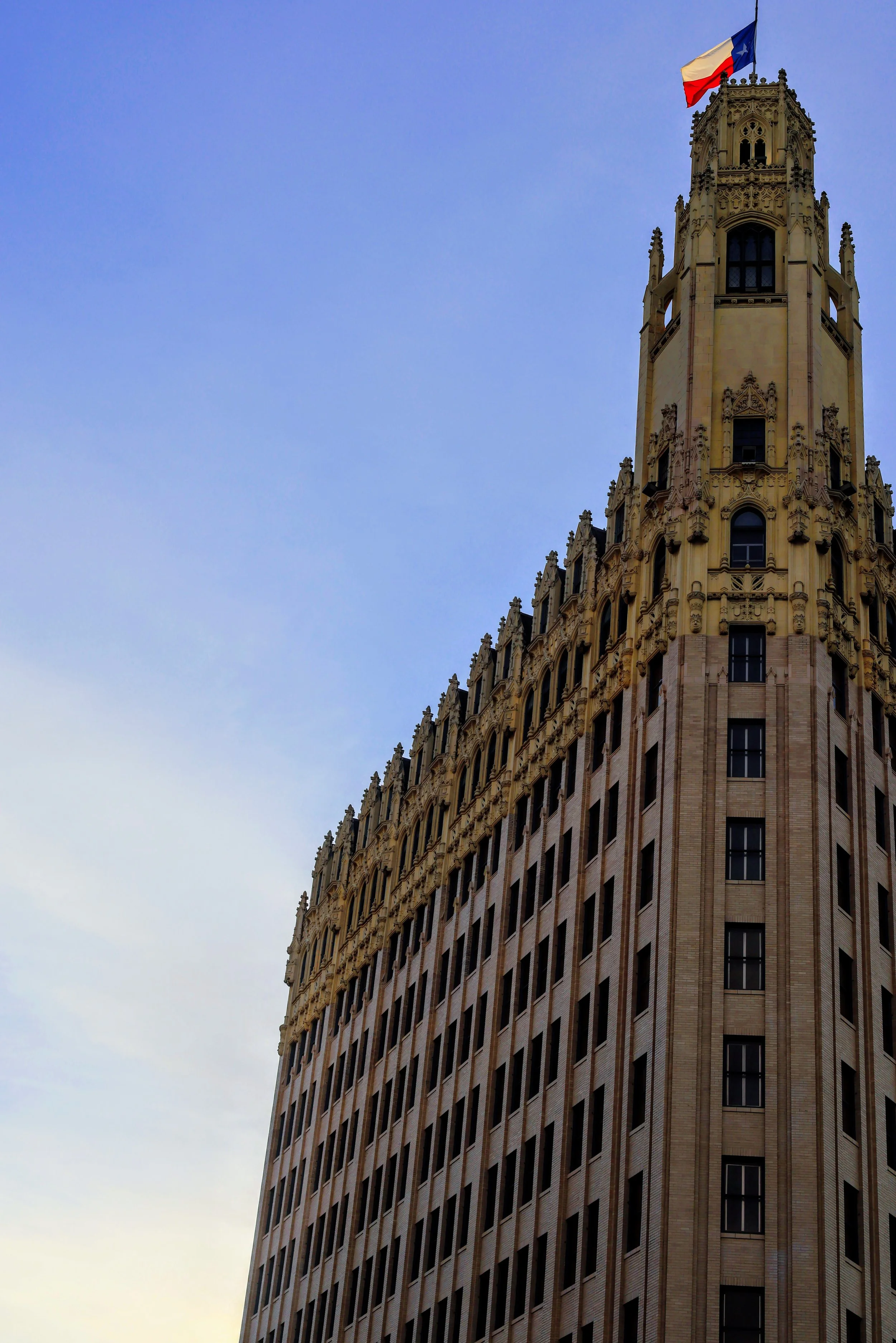 Emily Morgan Hotel
