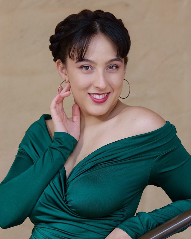 This is the moment everything shifts.

Maya is an excellent soprano.
She&rsquo;s stepping from grad school (Master&rsquo;s) and into her new professional season, new performances, new auditions, new opportunities. She wanted new photos that felt as a