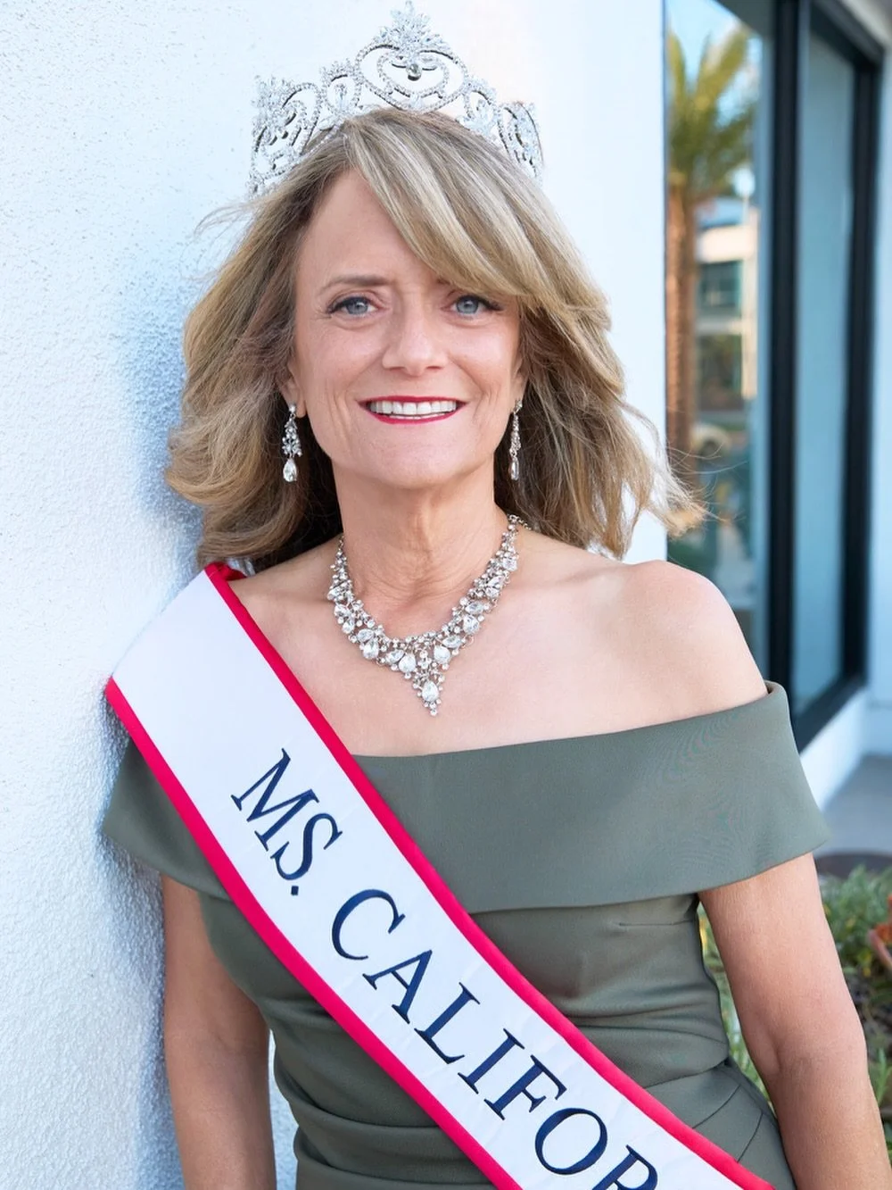 She&rsquo;s never done a pageant before. Never stepped into anything like this.

And she went for it anyway.

This is Maggie Espinosa. Our newly crowned Miss Senior California 2026. 🫅

Outgoing, vibrant, funny, completely herself, and now representi
