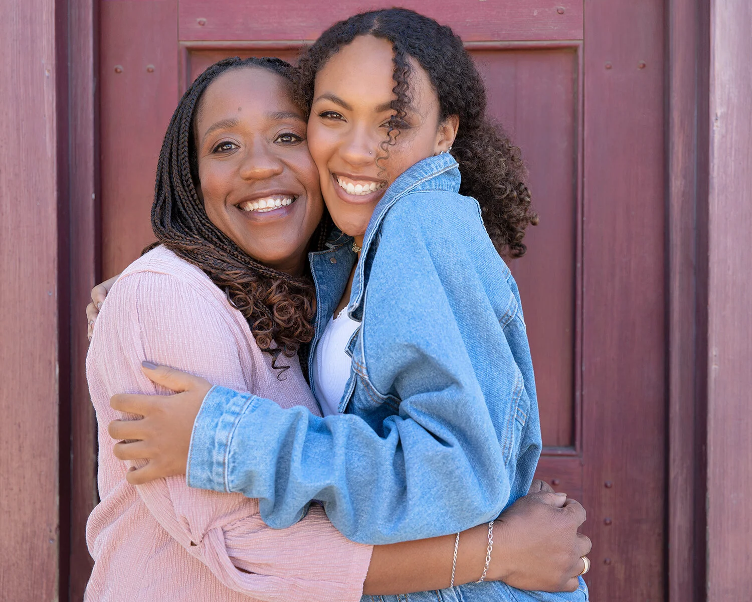 Mother_and_daughter_photography.jpg