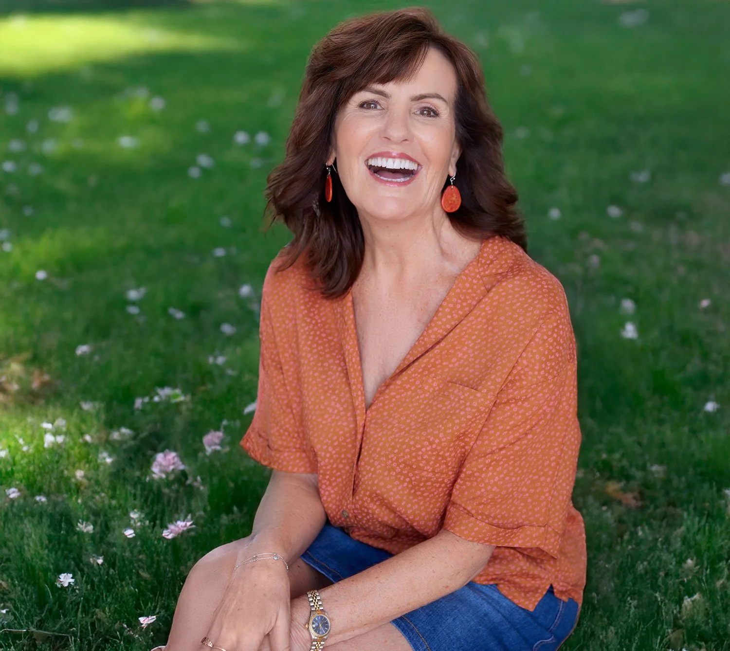 Dating photo of a woman in the park