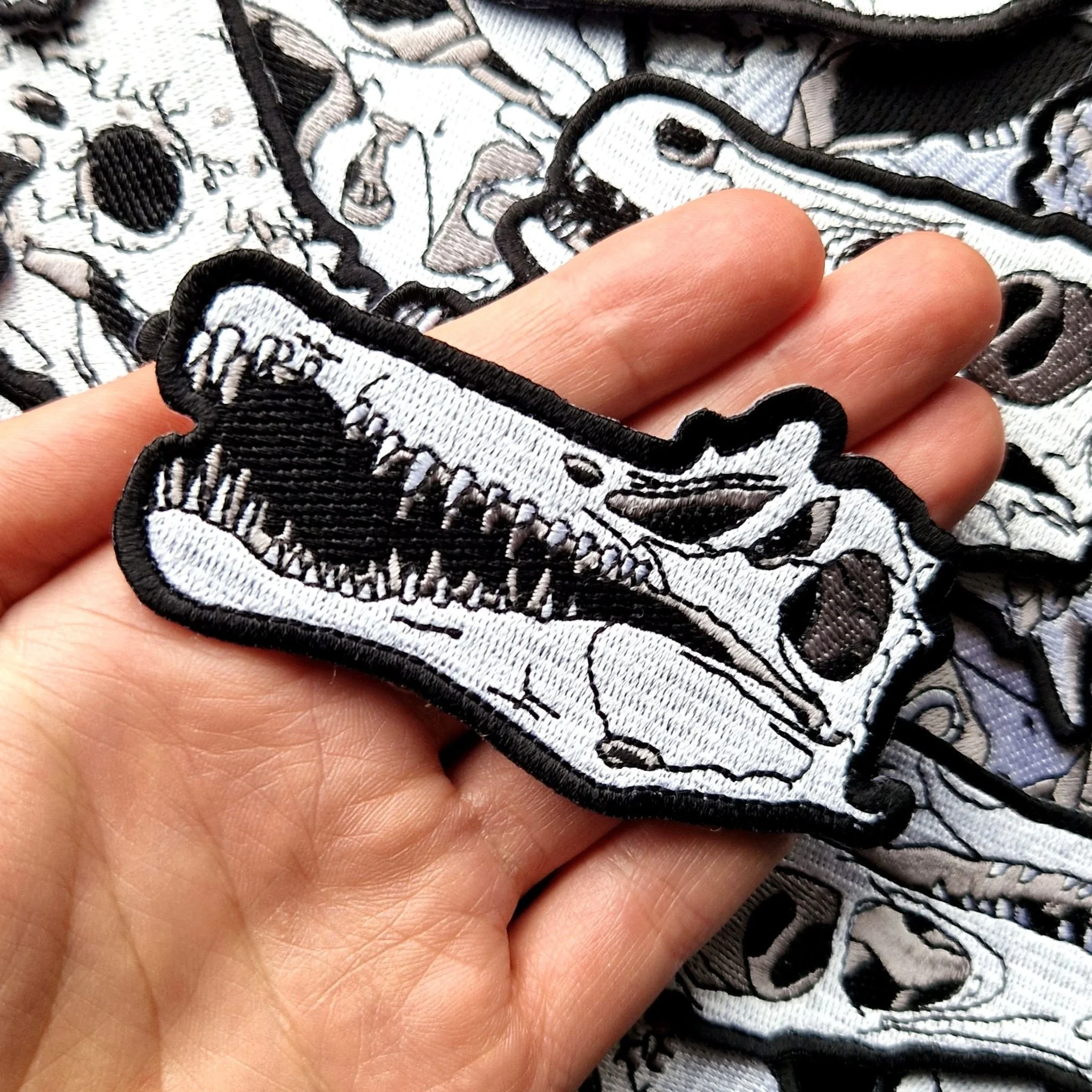 SPINOSAURUS SKULL EMBROIDERY PATCH