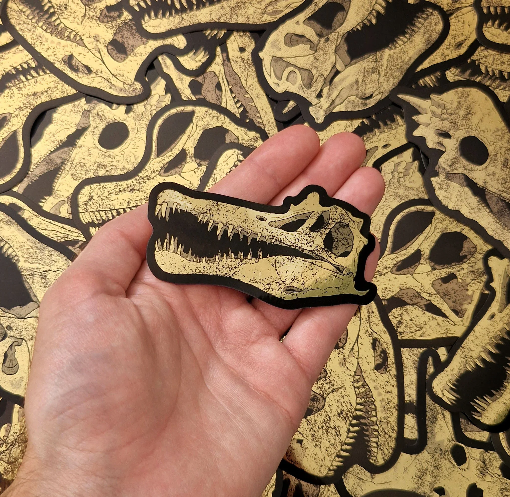gold spinosaurus skull stickers metallic gold dinosaur decal vinyl mirror golden laptop stickers weatherproof jurassic fossils bones.jpg
