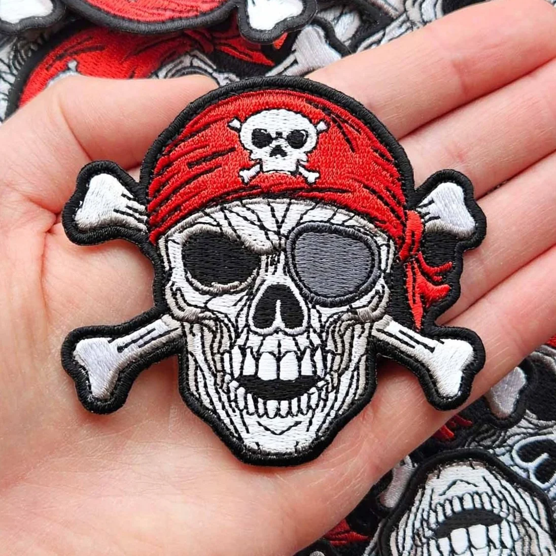 PIRATE SKULL EMBROIDERY PATCH
