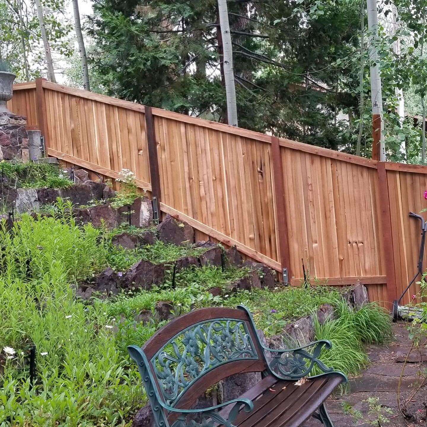 If you are unsure whether you need a sloped or stepped fence, give Nevada Fence a call 775-562-2220. We would be happy to walk you through this process. 
_____________________________________________________________

A sloping fence leaves a cleaner 