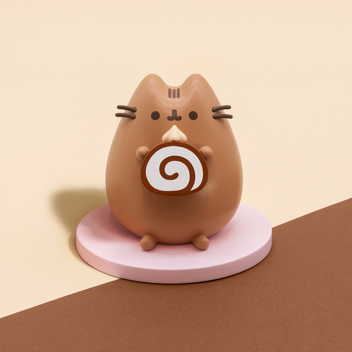 Pusheen_Summer25_SpoilerAds_Vinyl_1_Square.jpg