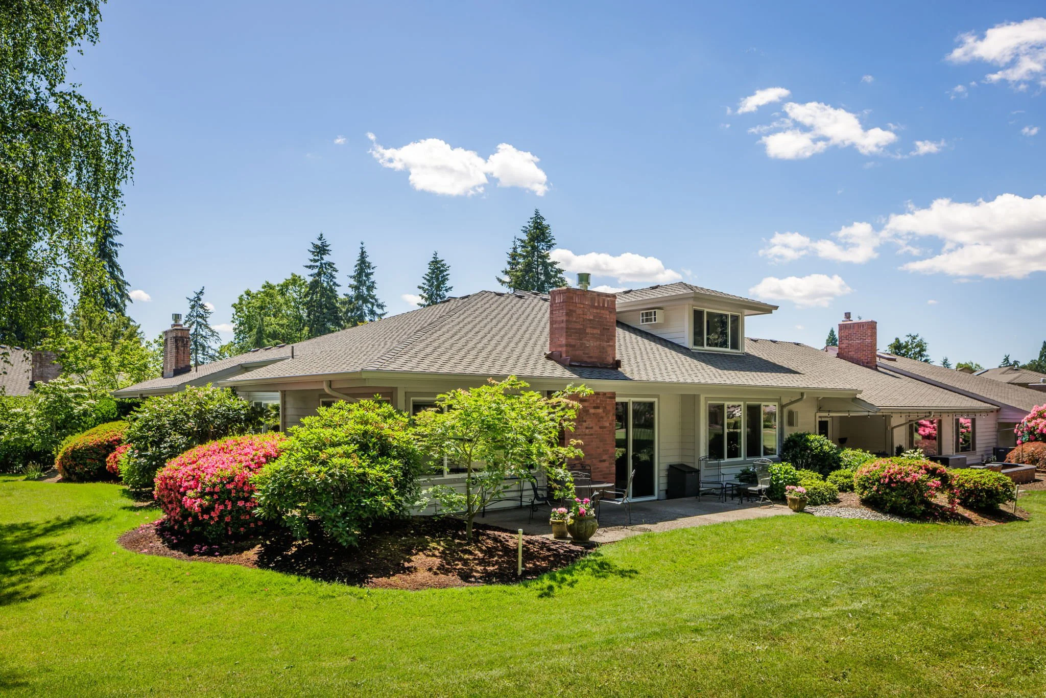 Exterior view of 32475 SW Lake Point Ct
