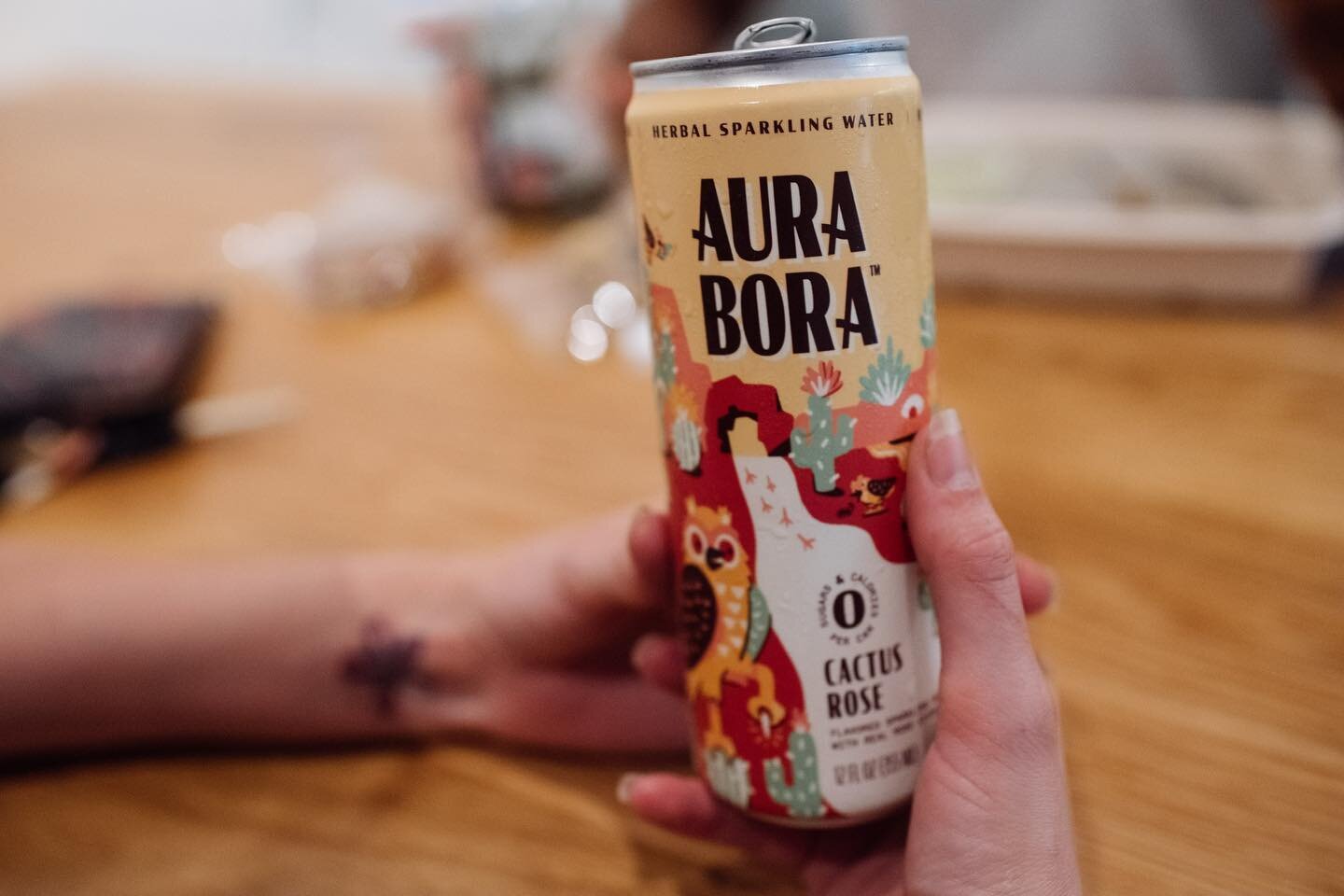 new fav cans @drinkaurabora 

📸 @hopsandhitched / @bbrittanypaige