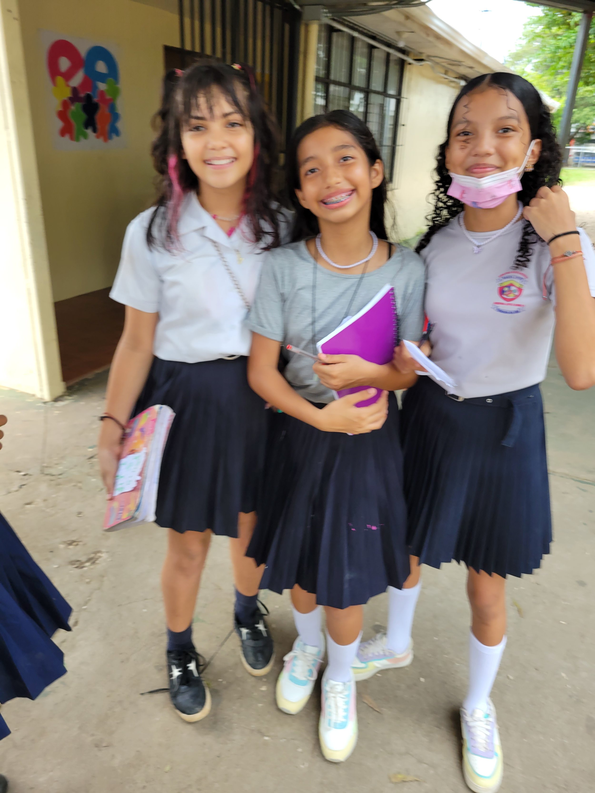 Costa Rica School Girls
