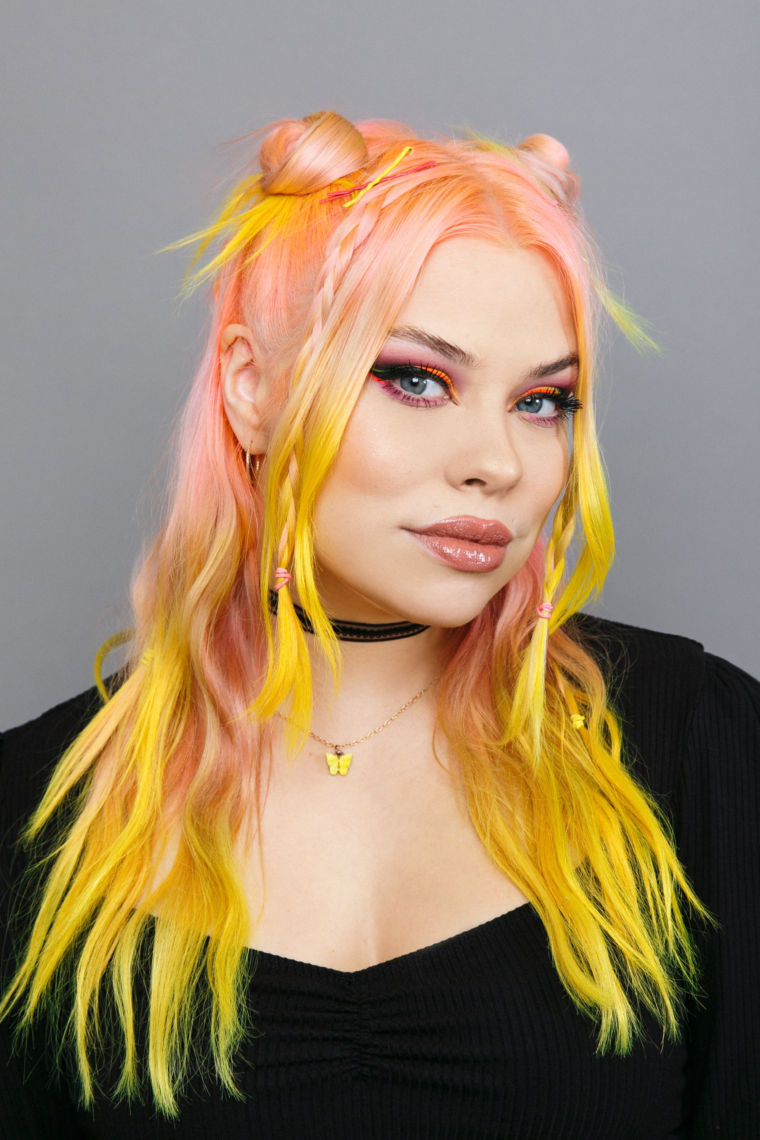 HEADSHOT_JuliaCox_-3.jpg