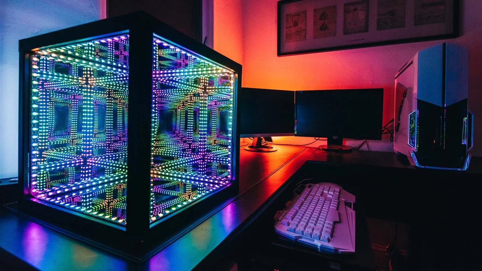 hypercube-desk.jpg