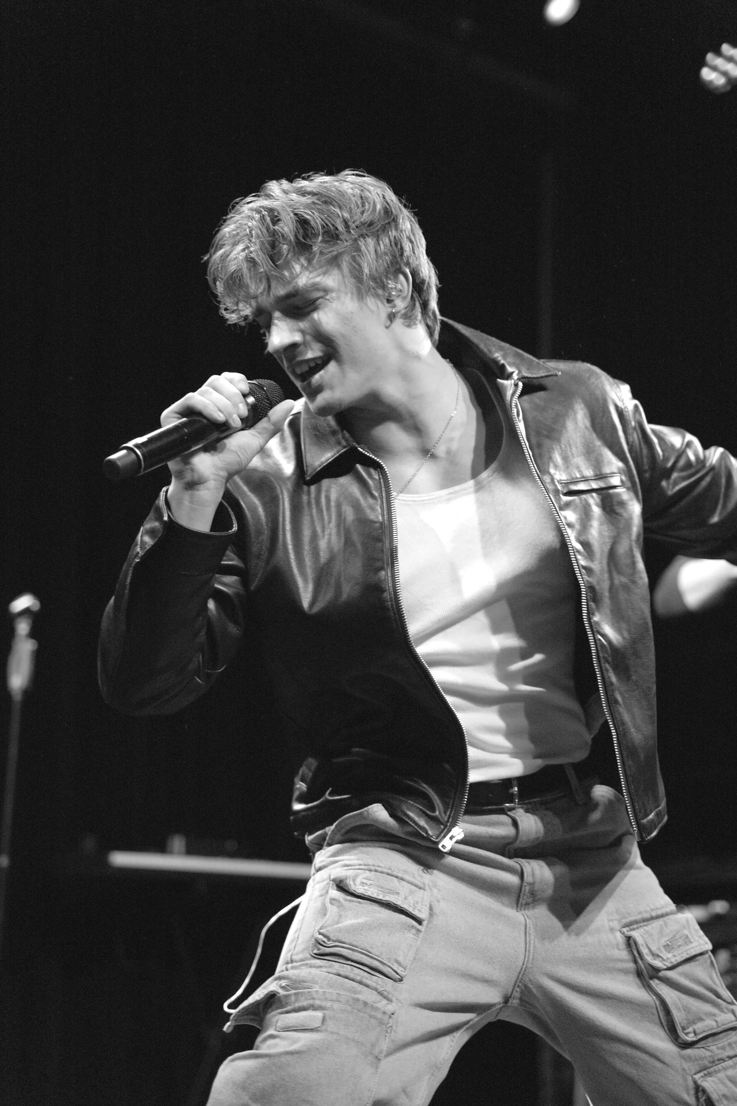 Alex Sampson, opening for Jamie Miller at Music Hall of Williamsburg