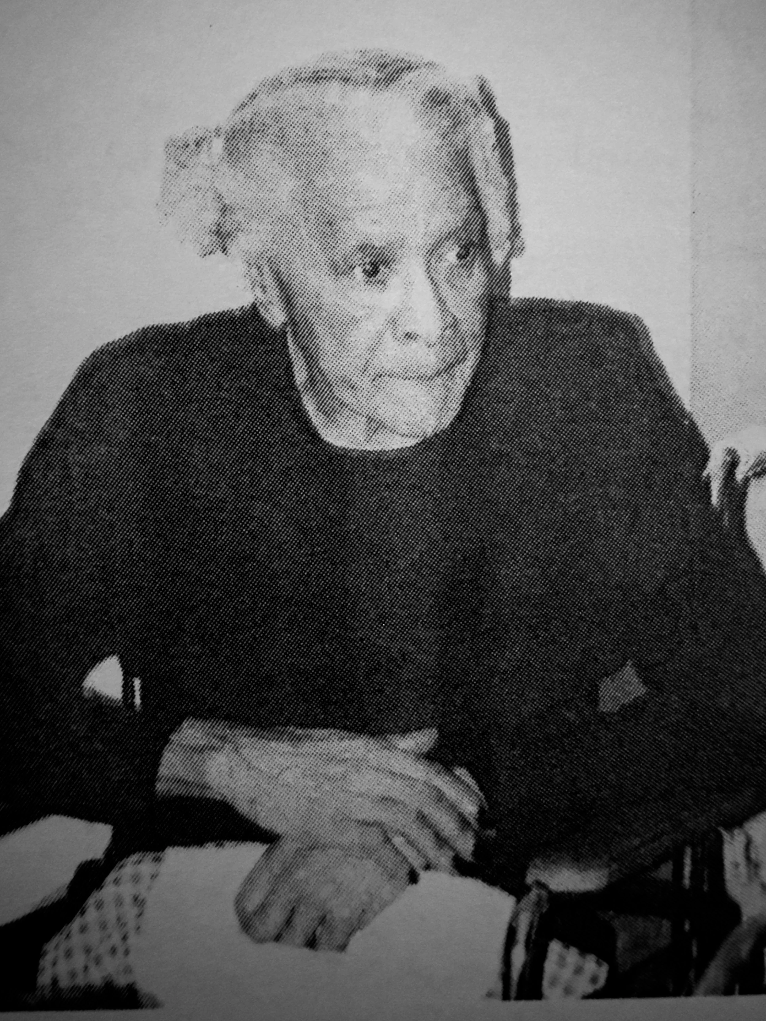 Aunt Clara-3.jpg