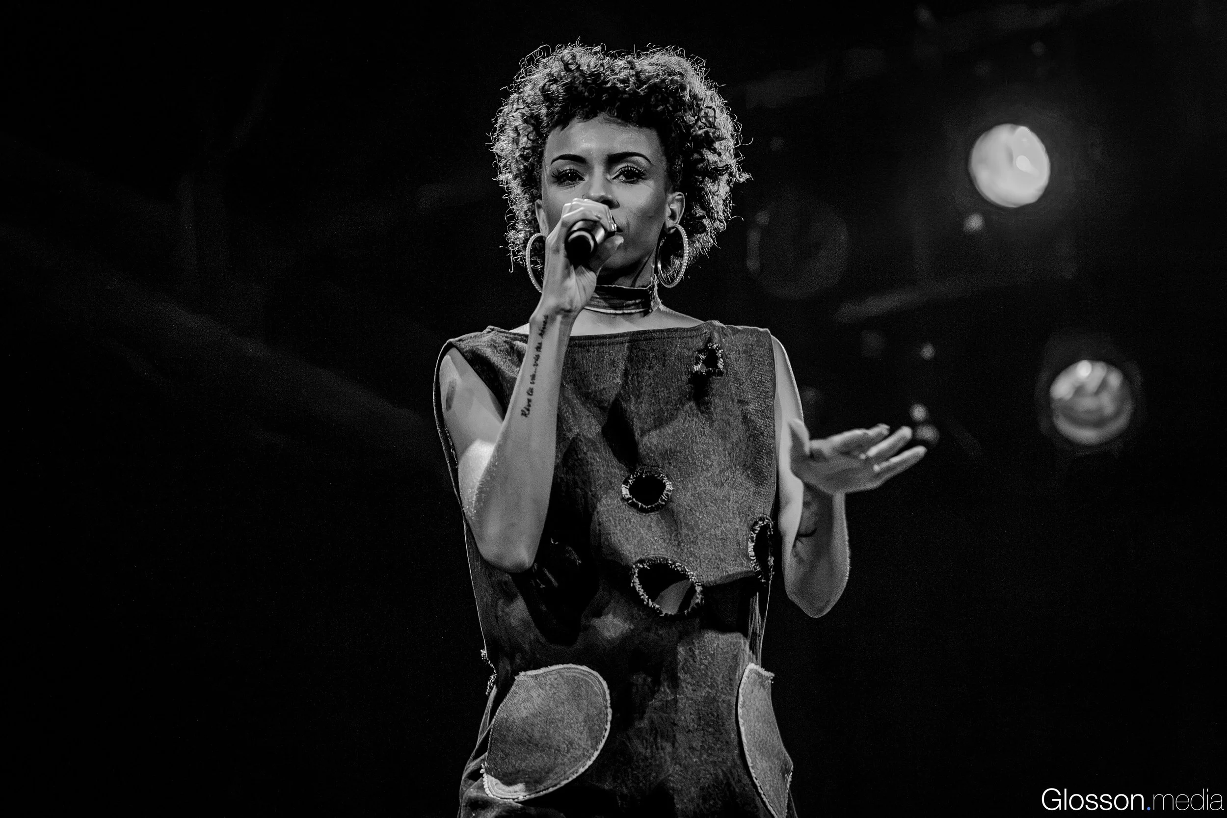 Ravyn-Lenae-SZA-Glosson-1.jpg