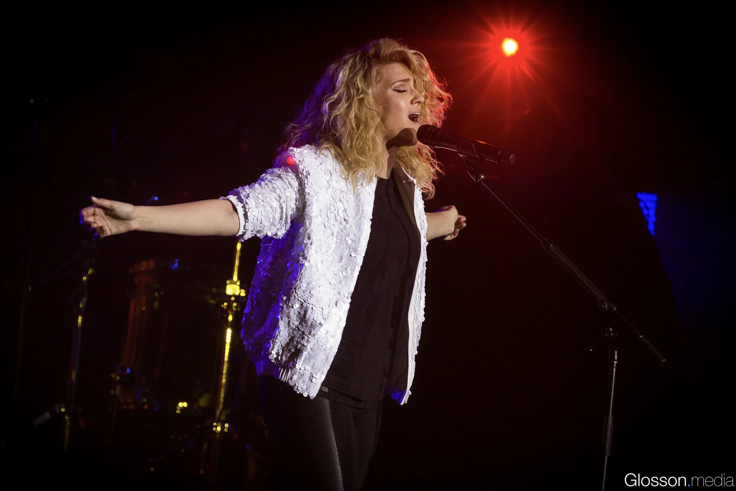 Tori Kelly-Glosson-4.jpg
