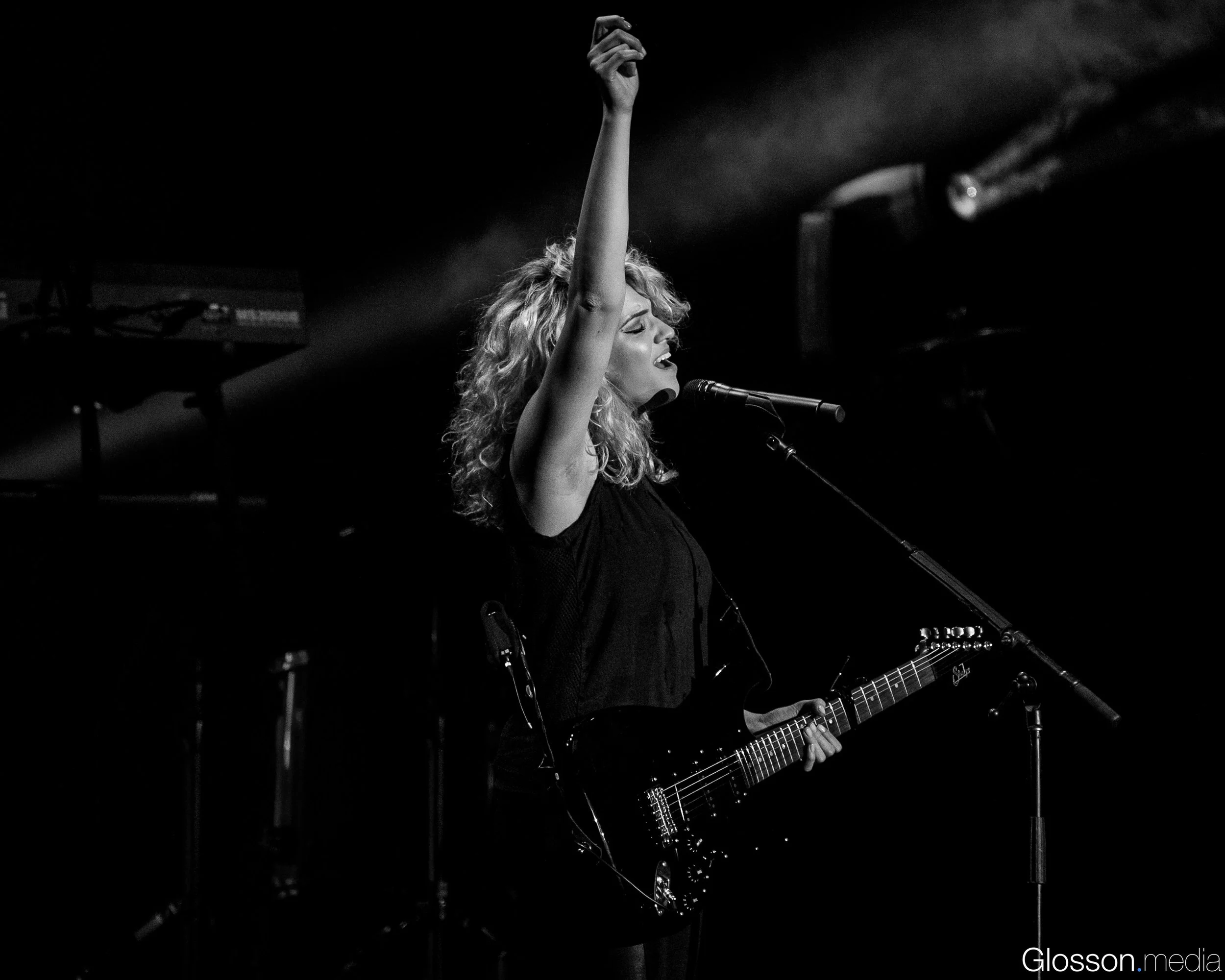 Tori Kelly-Glosson-12.jpg