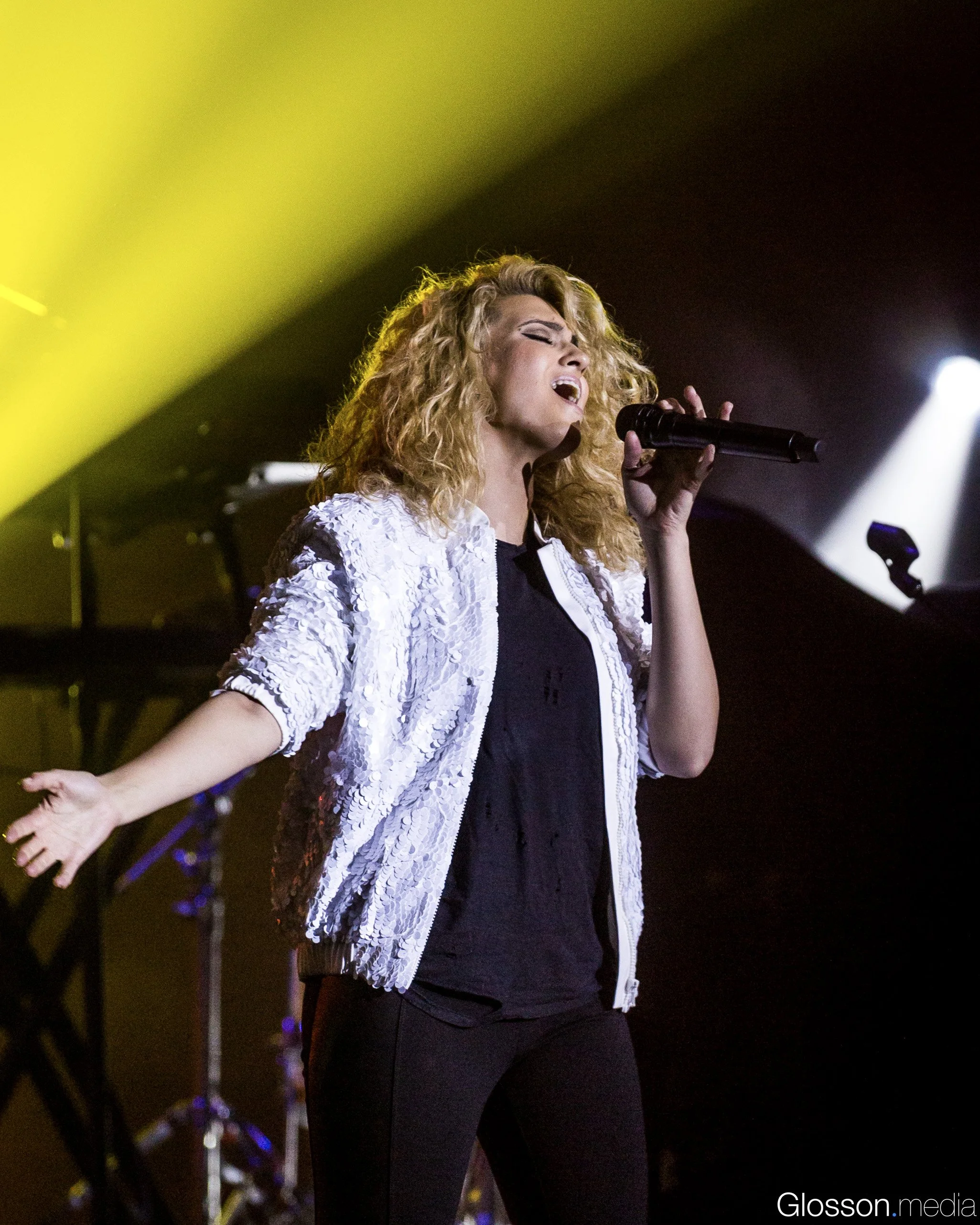 Tori Kelly-Glosson-6.jpg