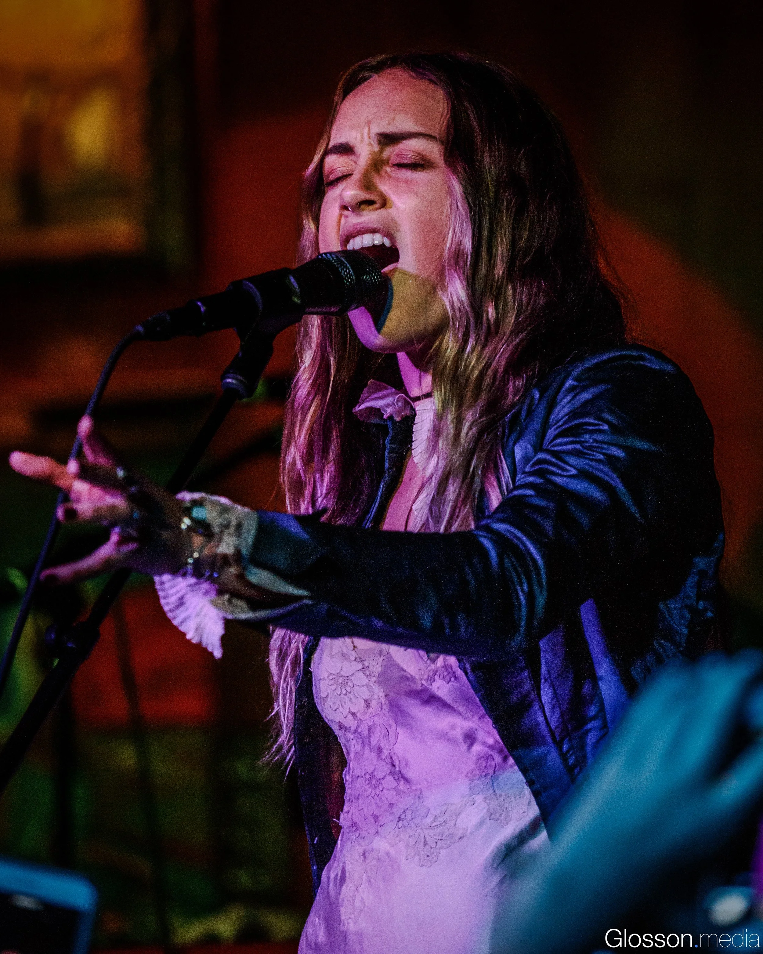 Zella Day-Houston-Glosson-3.jpg