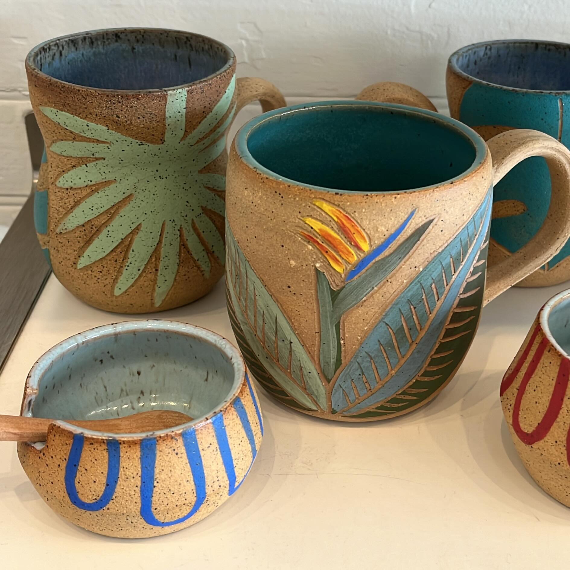 Just dropped off a bunch of new mugs and other goods fresh from the kiln at @_thegoodshop_  today 💕