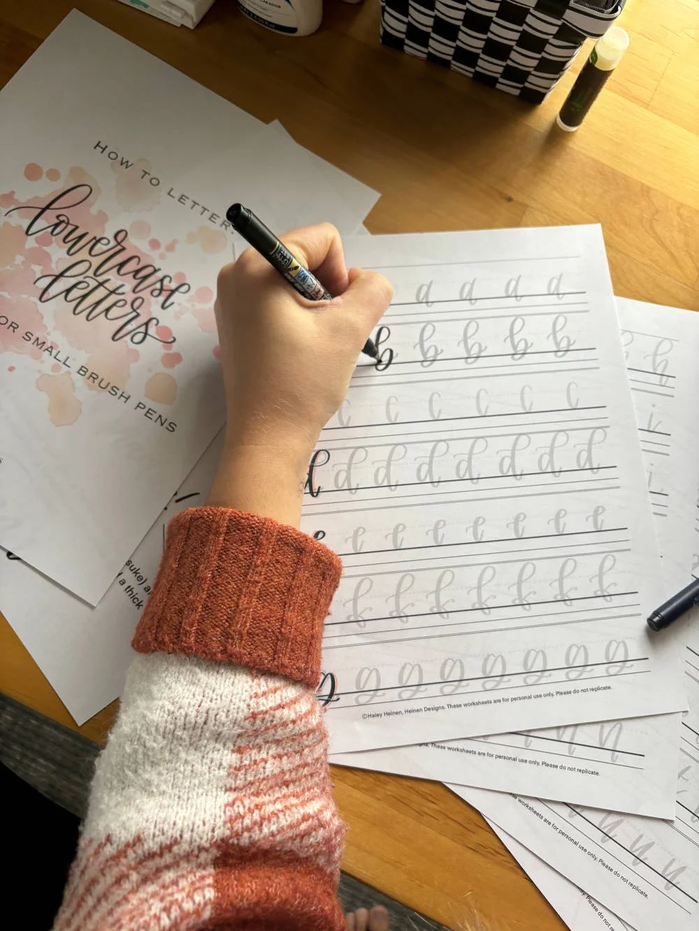 Hand-Lettering Warm-up Exercises with Practice Sheets