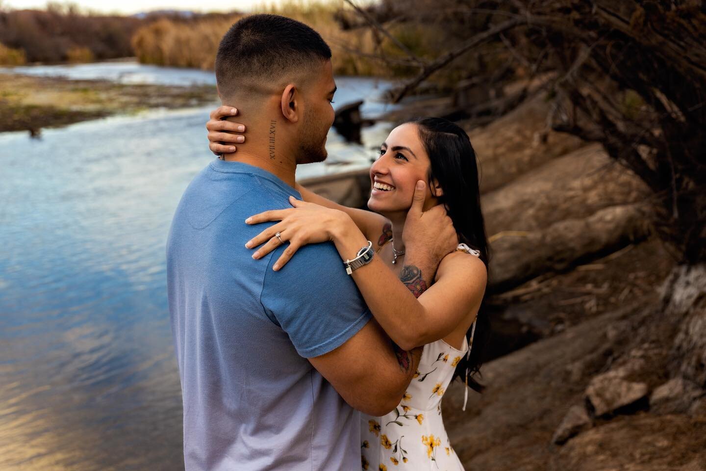 I finished this gallery yesterday and I just can&rsquo;t get over it 😍

@carollinamda and @lucasnoratgb are the cutest couple ever and everything was done so naturally and lovely.

Can&rsquo;t wait to share the rest with you!

#arizonaphotographer #