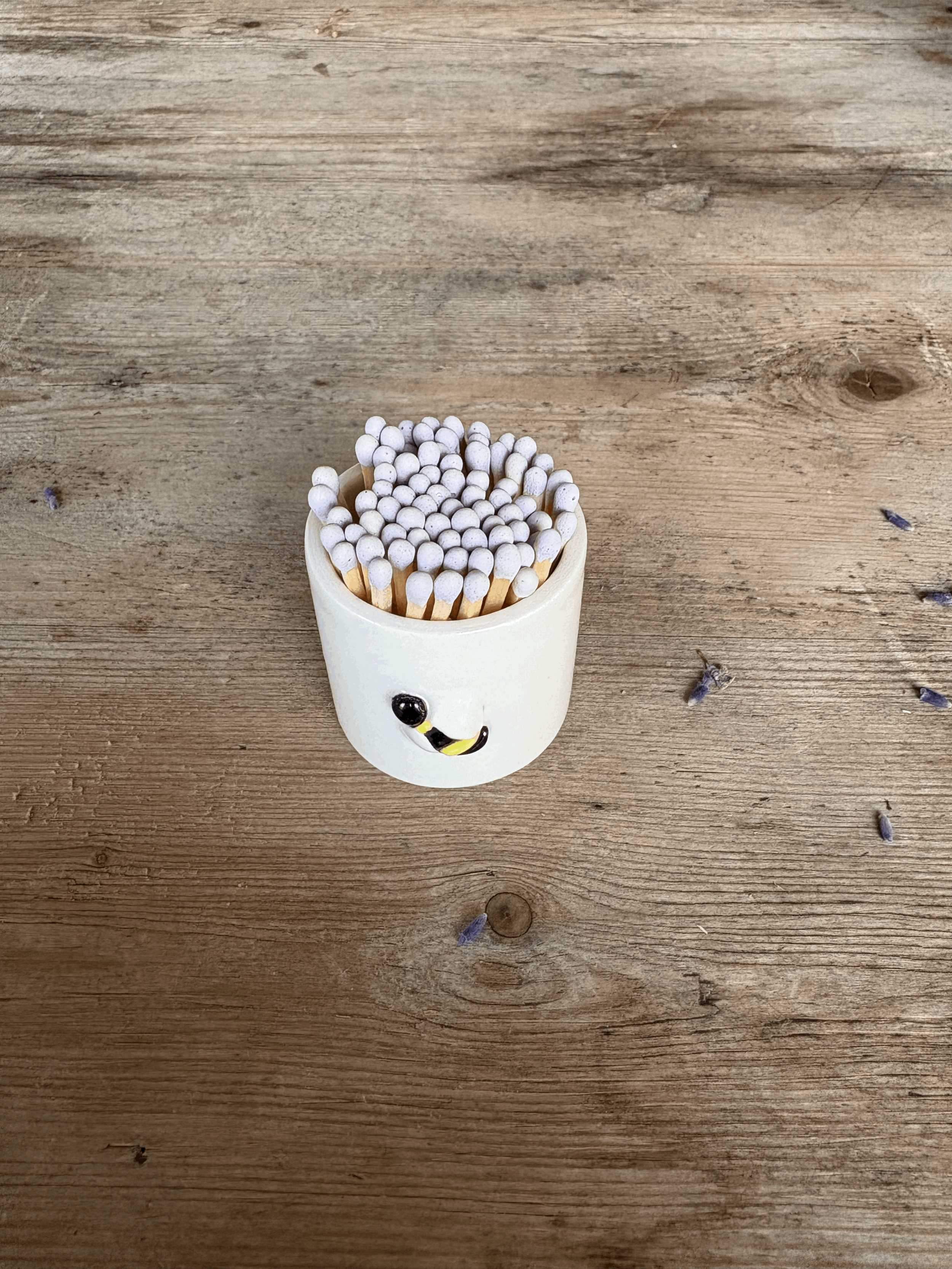Bee Match Pot