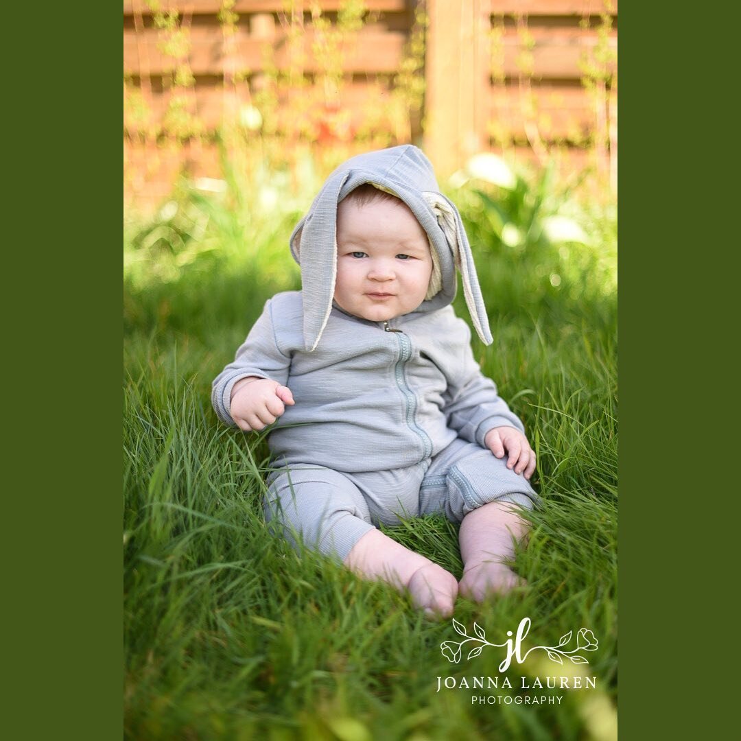 Happy Easter everyone! Throwback to last year when I dressed up my (very unimpressed) little one up as the Easter bunny 😂 anyone else&rsquo;s child hate them being behind the camera?! 

I hope you&rsquo;ve all had a wonderful, family filled, chocola