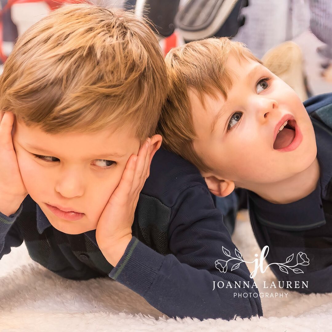 Sibling love 😂 #fbf to these two gorgeous boys 🤍 they had a blast taking photos but I managed to snap this one at the cutest moment. I think it sums up siblings perfectly&hellip;. Lots of love with a hint of annoyance 😂 

#familyphotography #famil